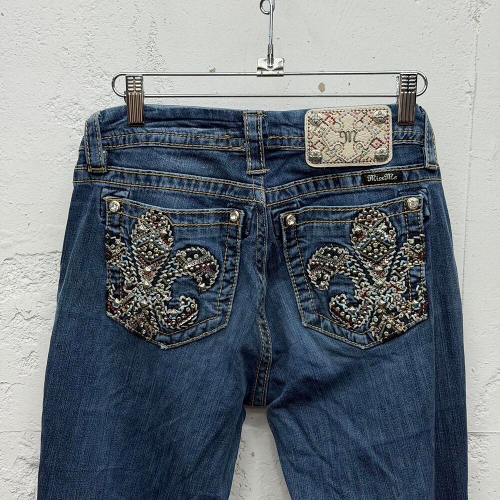 Y2K Miss Me Jeans Mid Rise Easy Bootcut Embellished Back Pockets Womens size 28